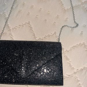 Lulu’s sparkly clutch